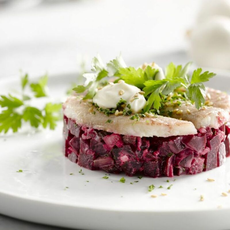 Beetroot tartare with smoked eel and sour cream